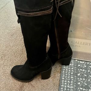 Freebird Brock Boots. Original FreeBird by Steven with original denim inserts.